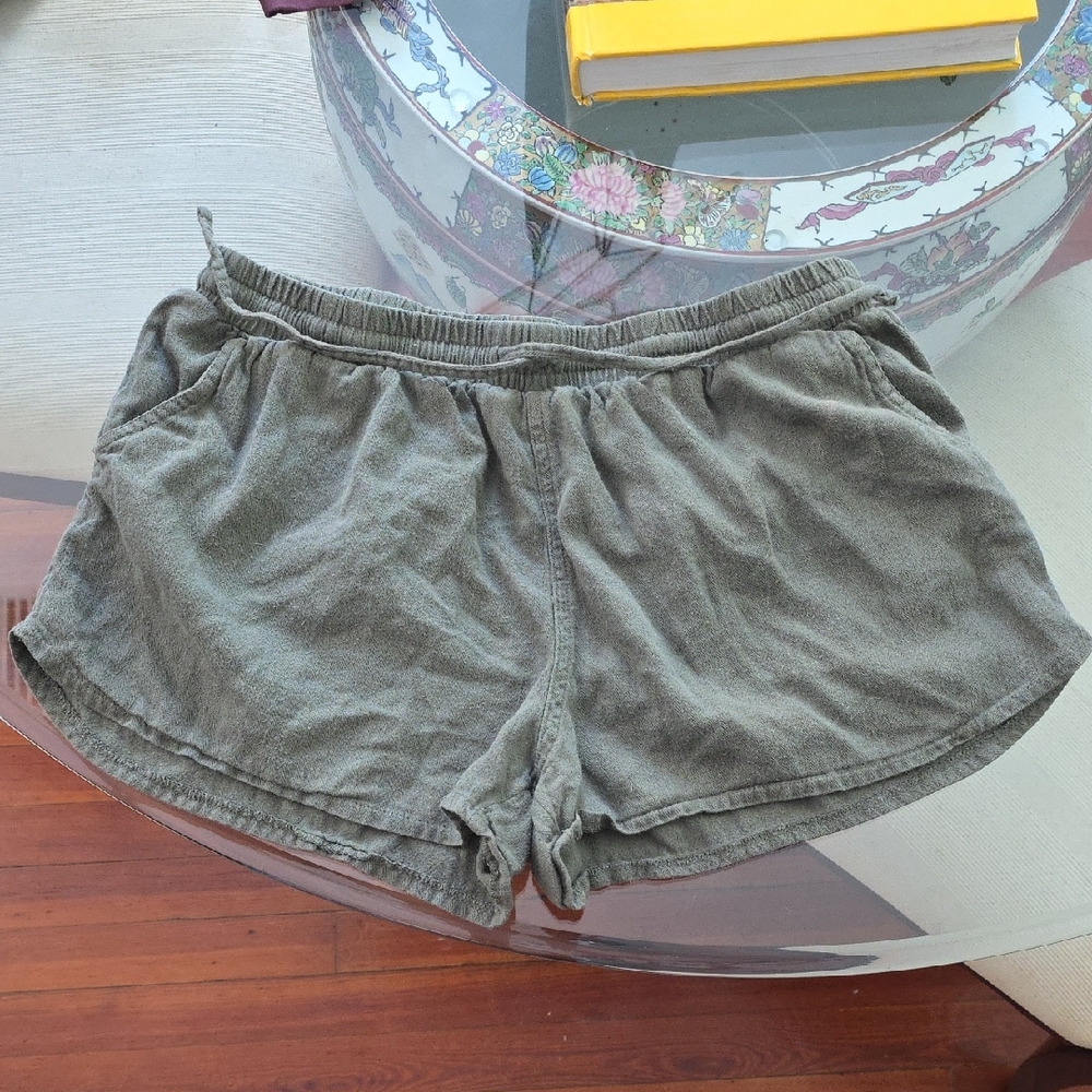 Universal Thread Green Athletic Shorts